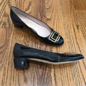 Ferragamo patent leather pumps 7 M